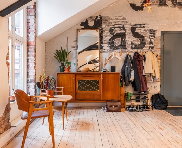 Karakteristisk kontorlokal med industrisjarm – Grünerløkka, 171 m²